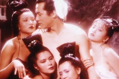 Erotic Ghost Story, tramas y diferencias 1990-2002