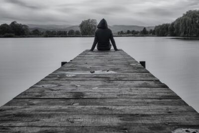 No mires a los ojos explicación final explicado: La soledad como mal crónico