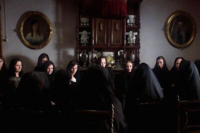 La Casa de Bernarda Alba película de 1987 - Encuéntrala aquí