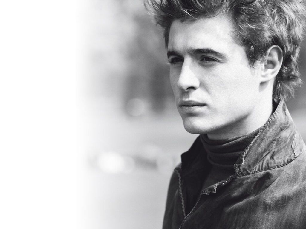 max irons en sus actuaciones